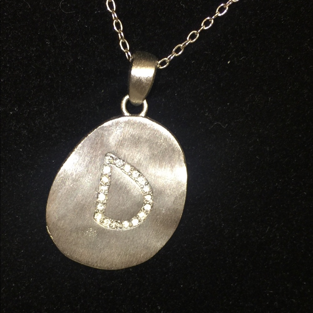 ARIELLA CRYSTAL INITIAL ‘D’ PENDANT NECKLACE SILVER LETTER D NWOT